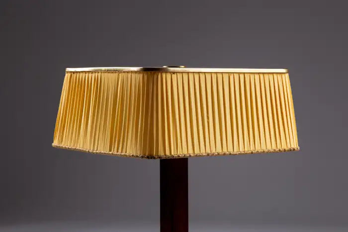 Table_Lamp_Model_5066_Paavo_Tynell_Brass_Taito_Oy_1940s_Finland