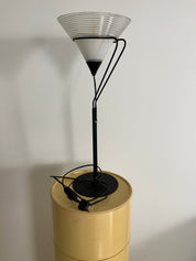 Table_lamp,_vintage_retro_style