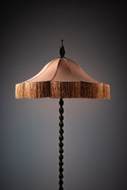 Taidetakomo_Hakkarainen,_Finnish_1930s_floor_lamp