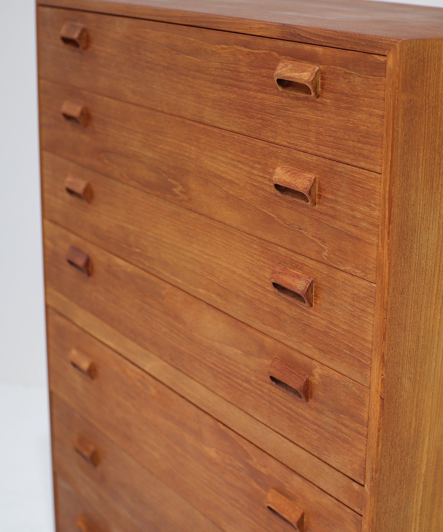 Børge_Mogensen_Teak_Chest_of_Drawers_for_Søborg,_1960s