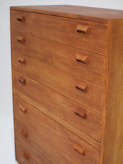 Børge_Mogensen_Teak_Chest_of_Drawers_for_Søborg,_1960s