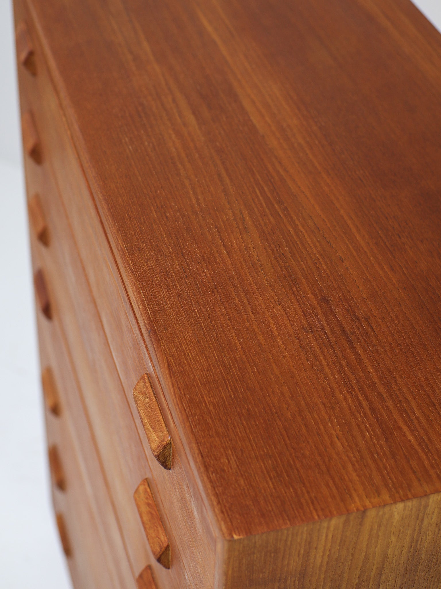 Børge_Mogensen_Teak_Chest_of_Drawers_for_Søborg,_1960s