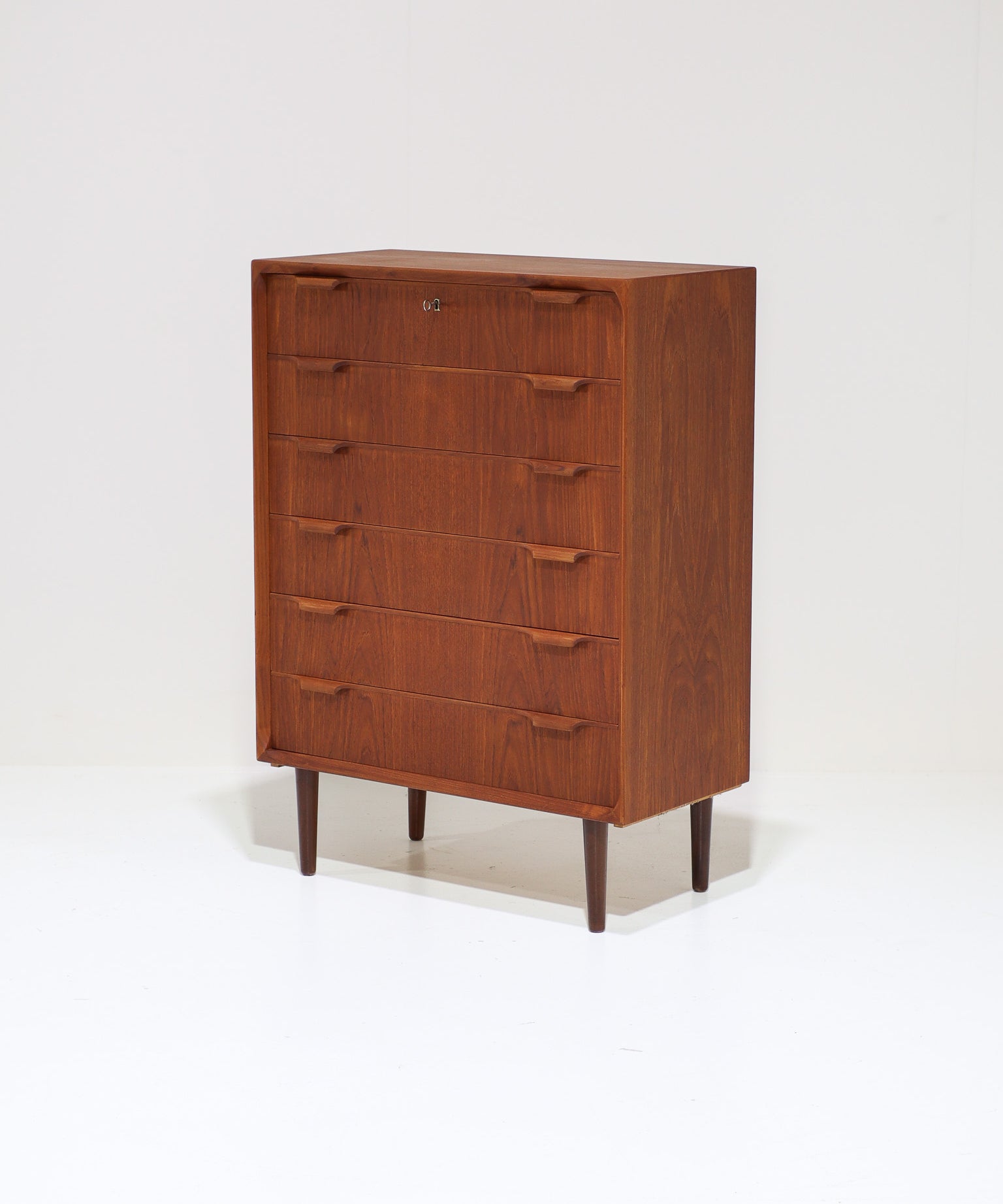Danish_Teak_Chest_of_Drawers_with_Curved_Handles,_1960s