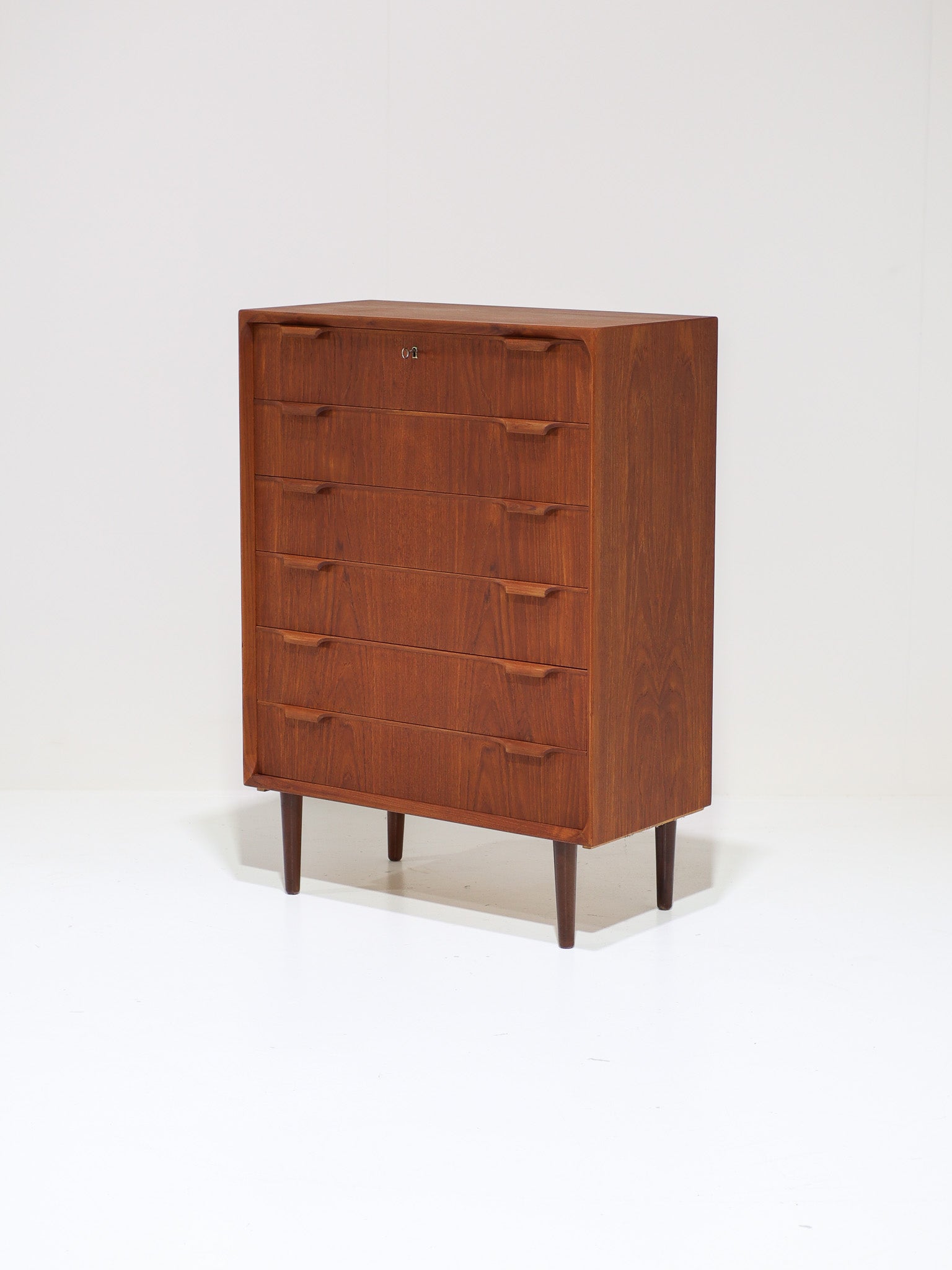 Danish_Teak_Chest_of_Drawers_with_Curved_Handles,_1960s