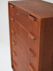 Danish_Teak_Chest_of_Drawers_with_Curved_Handles,_1960s