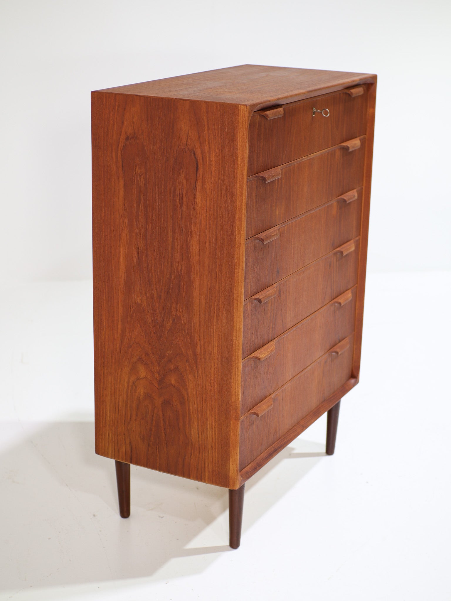 Danish_Teak_Chest_of_Drawers_with_Curved_Handles,_1960s