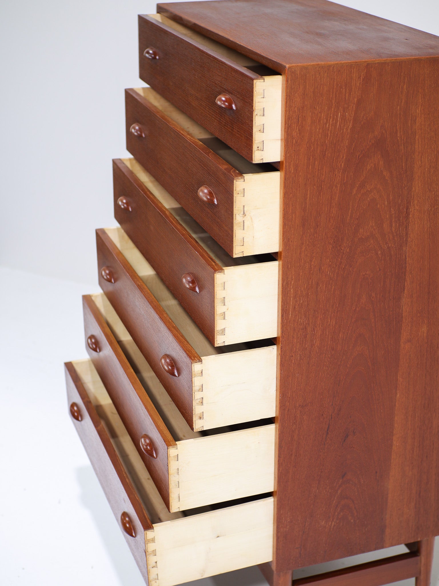 Danish_Teak_Chest_of_Drawers_with_Curved_Handles,_1960s