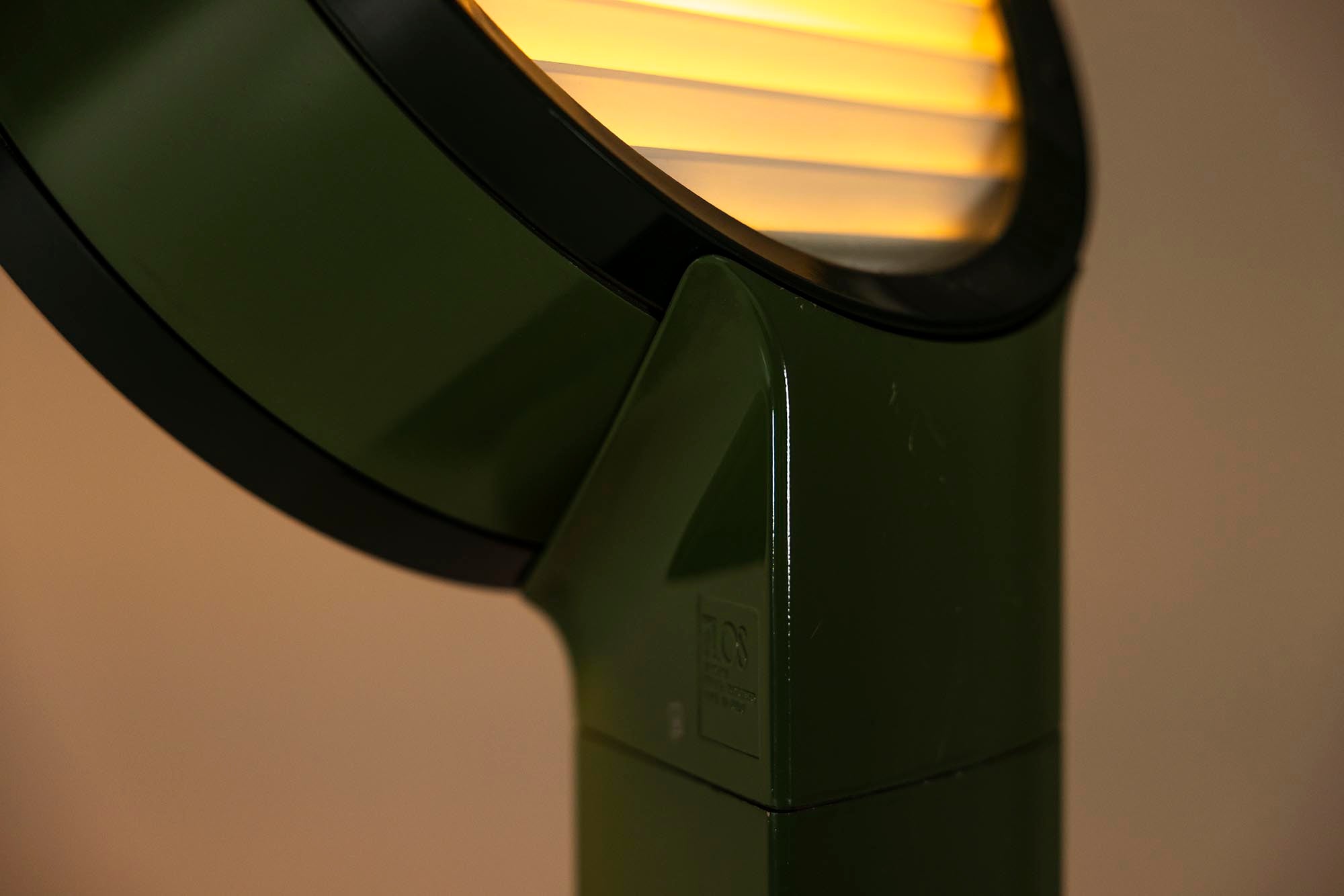 'Tamburo'_Floorlamp_Medium-Sized_by_Tobia_Scarpa_for_Flos,_Italy_1970s