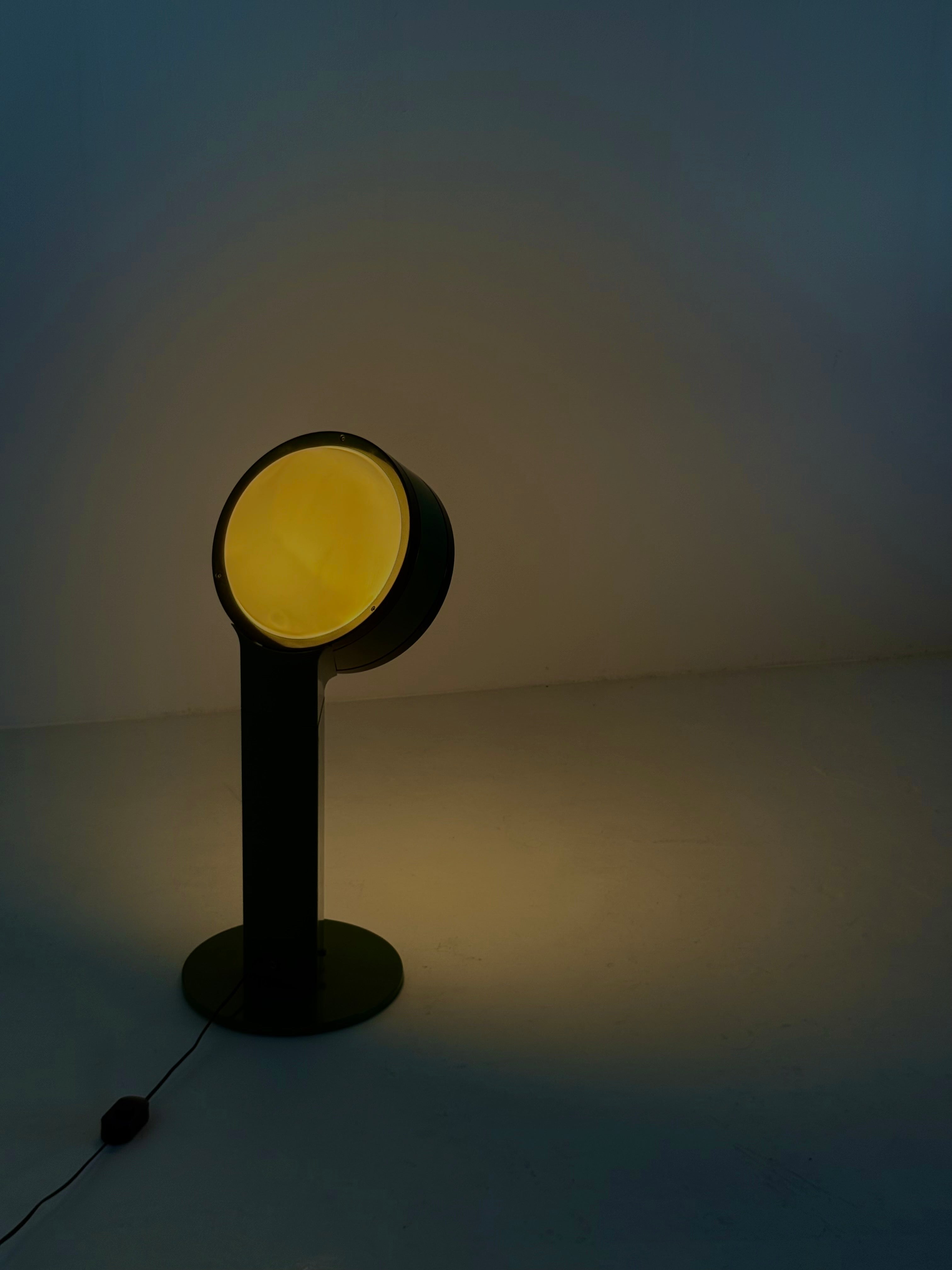Tamburo_lamp_by_Afra_&_Tobia_Scarpa_for_Flos