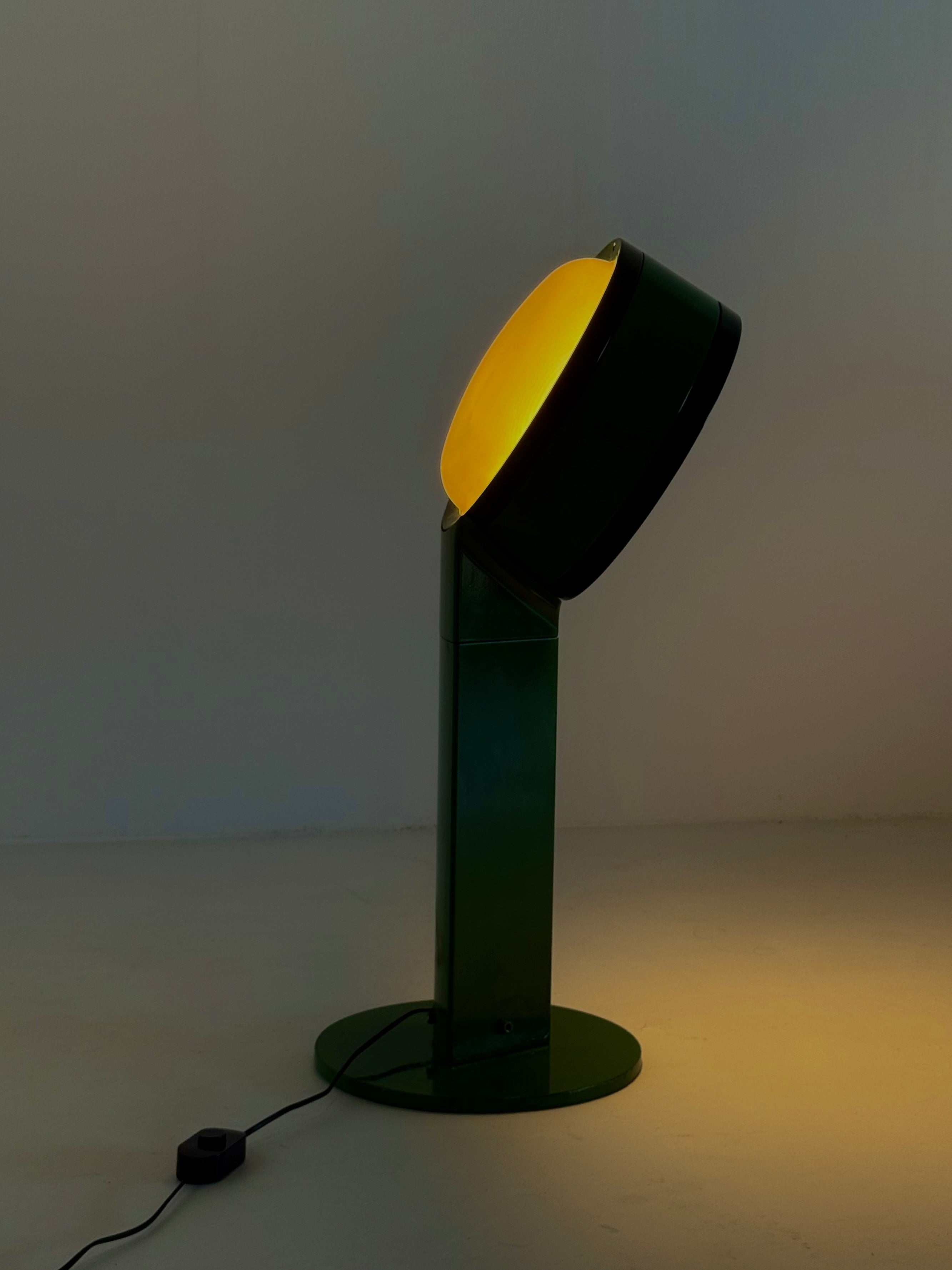 Tamburo_lamp_by_Afra_&_Tobia_Scarpa_for_Flos