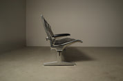 Tandem_Sling_Three-Seat_Bench_by_Charles_and_Ray_Eames,_1962,_Early_Production