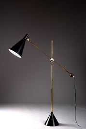 K10-11_Adjustable_Floor_Lamp_by_Tapio_Wirkkala_for_Idman_Oy,_Brass_and_Black_Metal,_Finland,_1950s