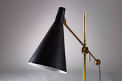 K10-11_Adjustable_Floor_Lamp_by_Tapio_Wirkkala_for_Idman_Oy,_Brass_and_Black_Metal,_Finland,_1950s