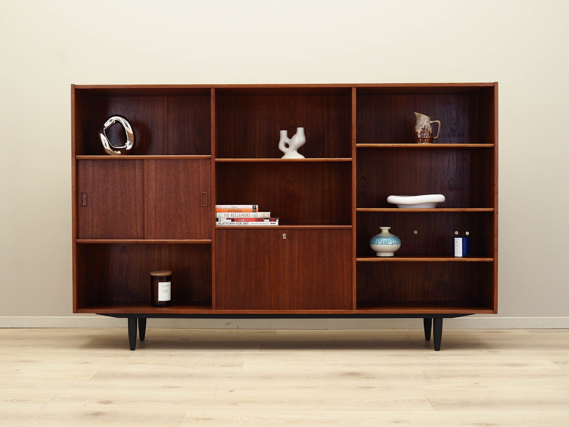 Kjeld_Bundgård_Teak_Bookcase,_1970s,_Denmark