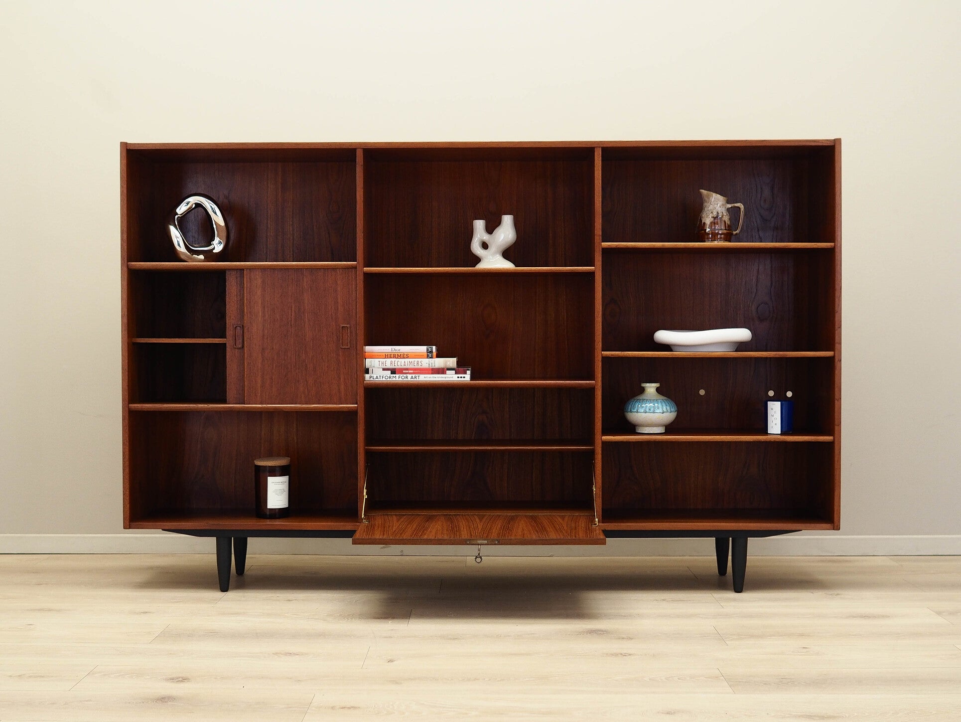 Kjeld_Bundgård_Teak_Bookcase,_1970s,_Denmark