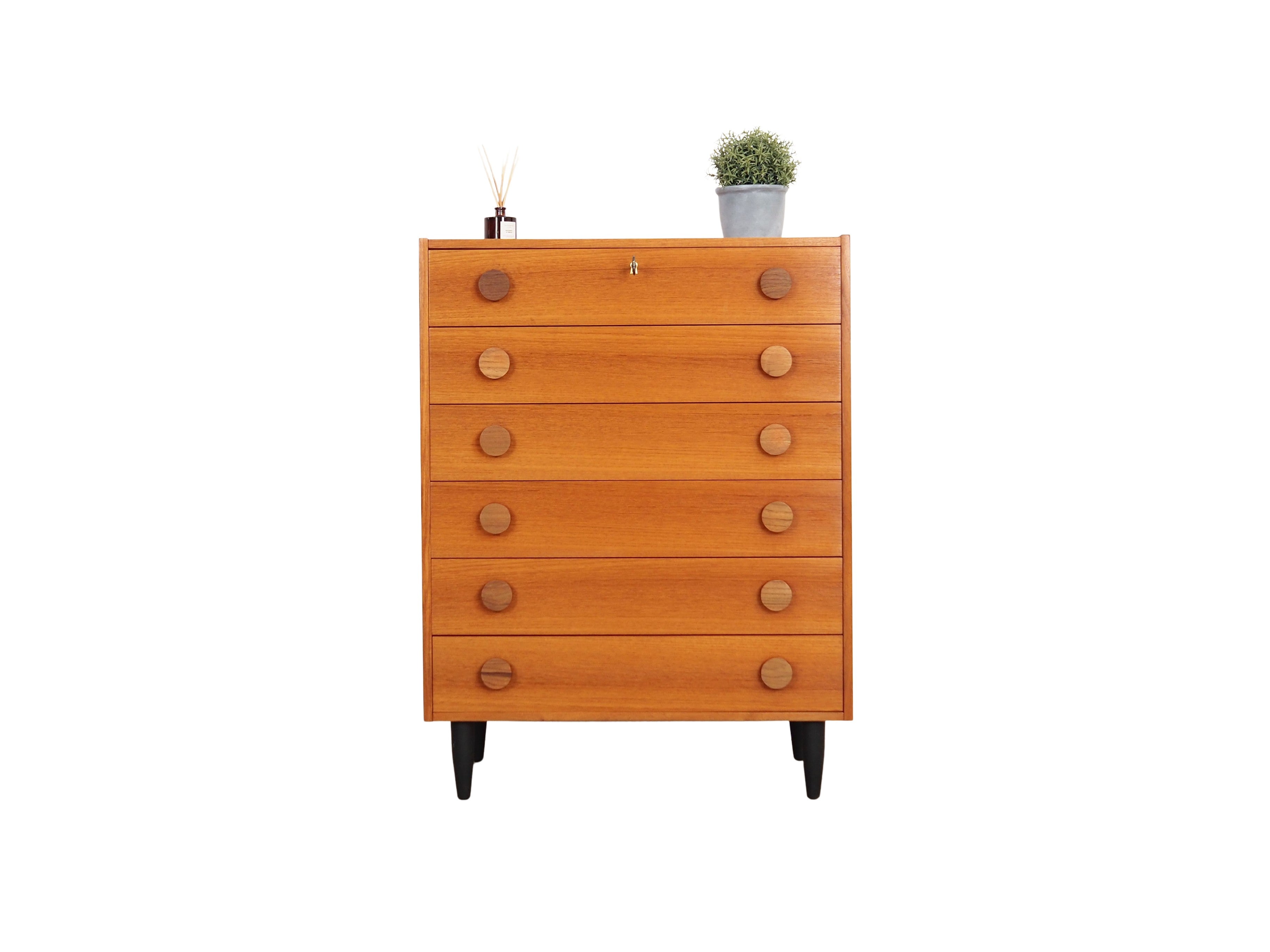 Teak_chest_of_drawers,_Danish_design,_1960s,_production:_Denmark