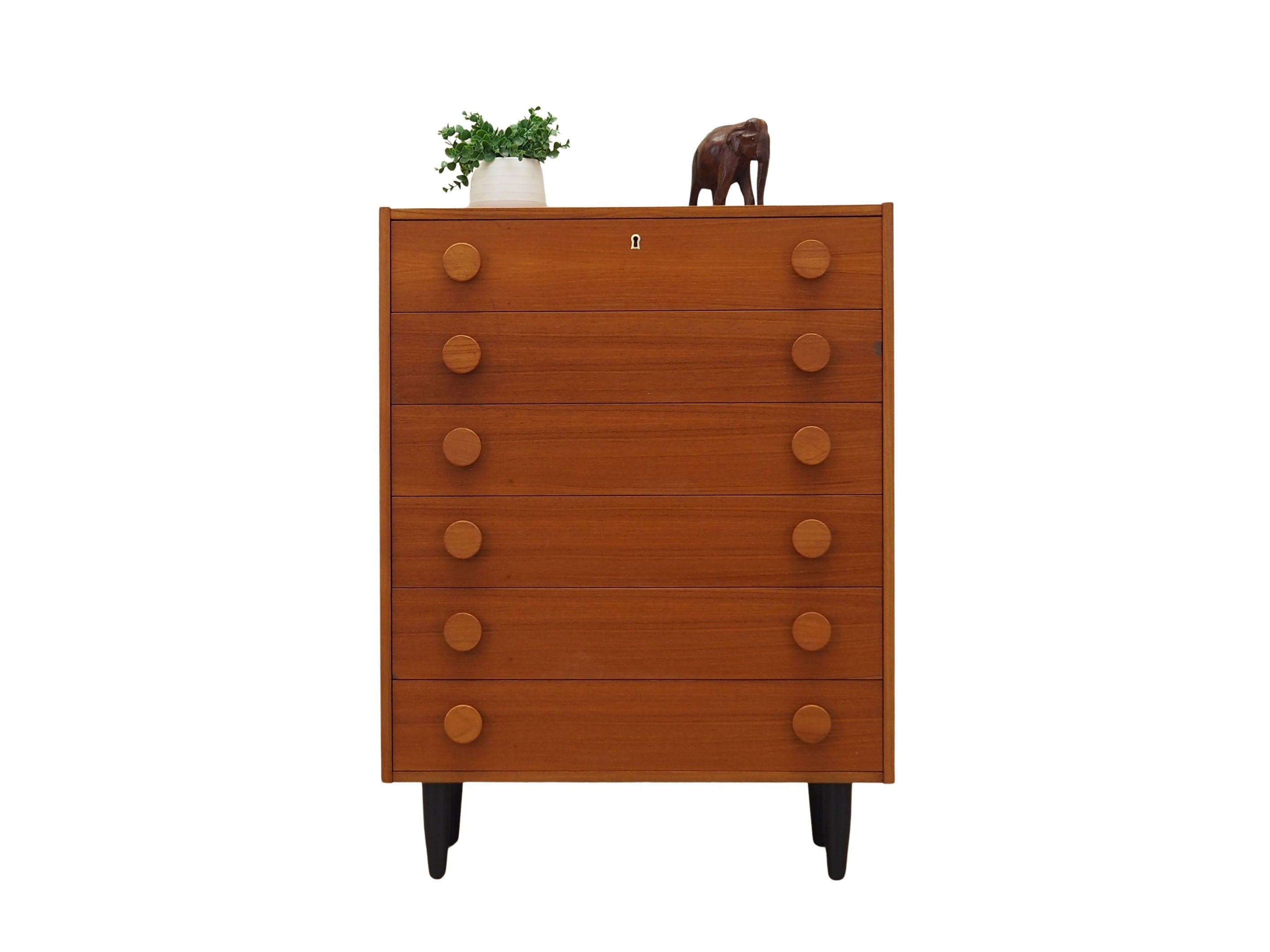 Teak_chest_of_drawers,_Danish_design,_1960s,_production:_Denmark