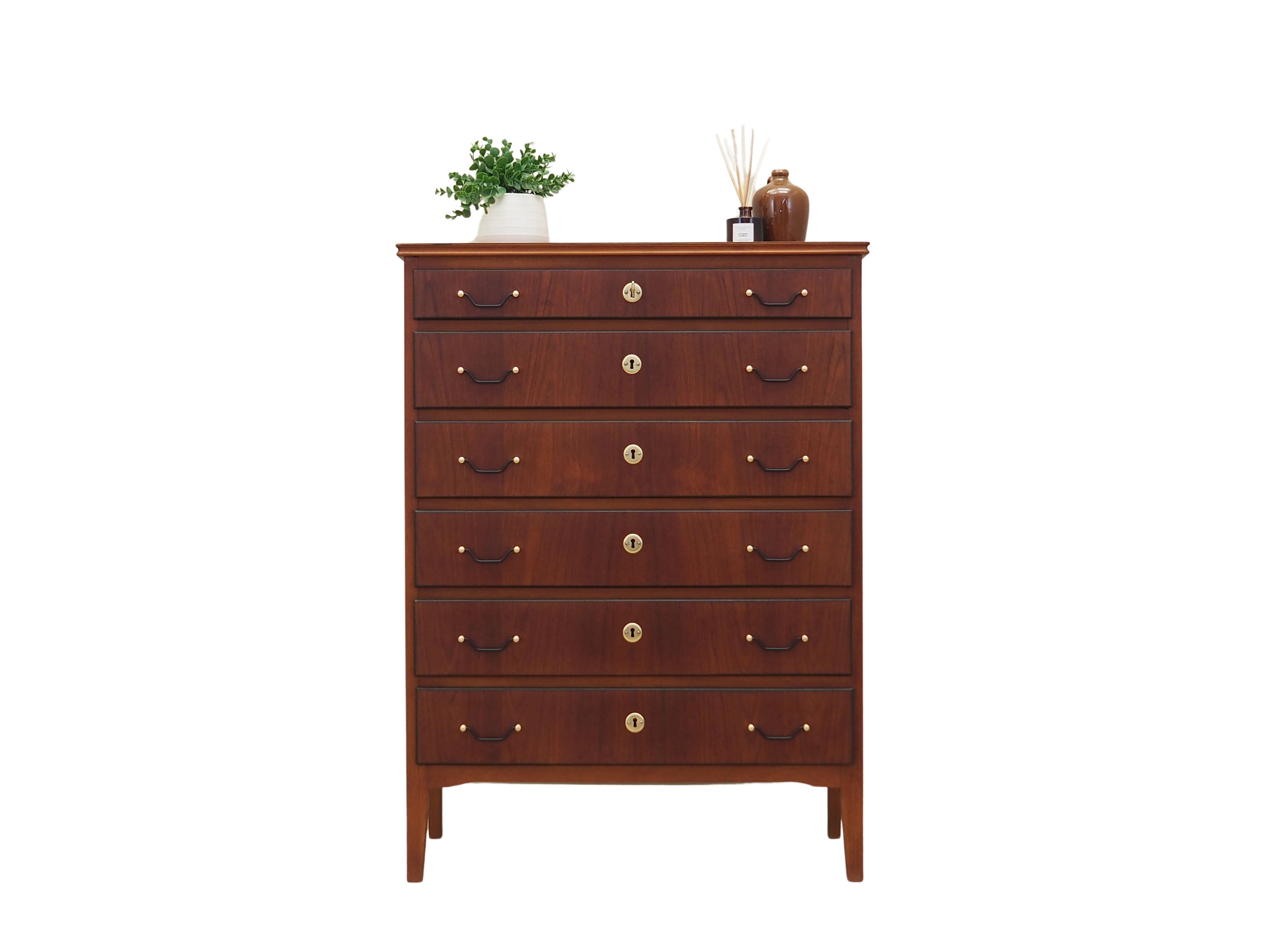 Teak_chest_of_drawers,_Danish_design,_1970s,_production:_Denmark