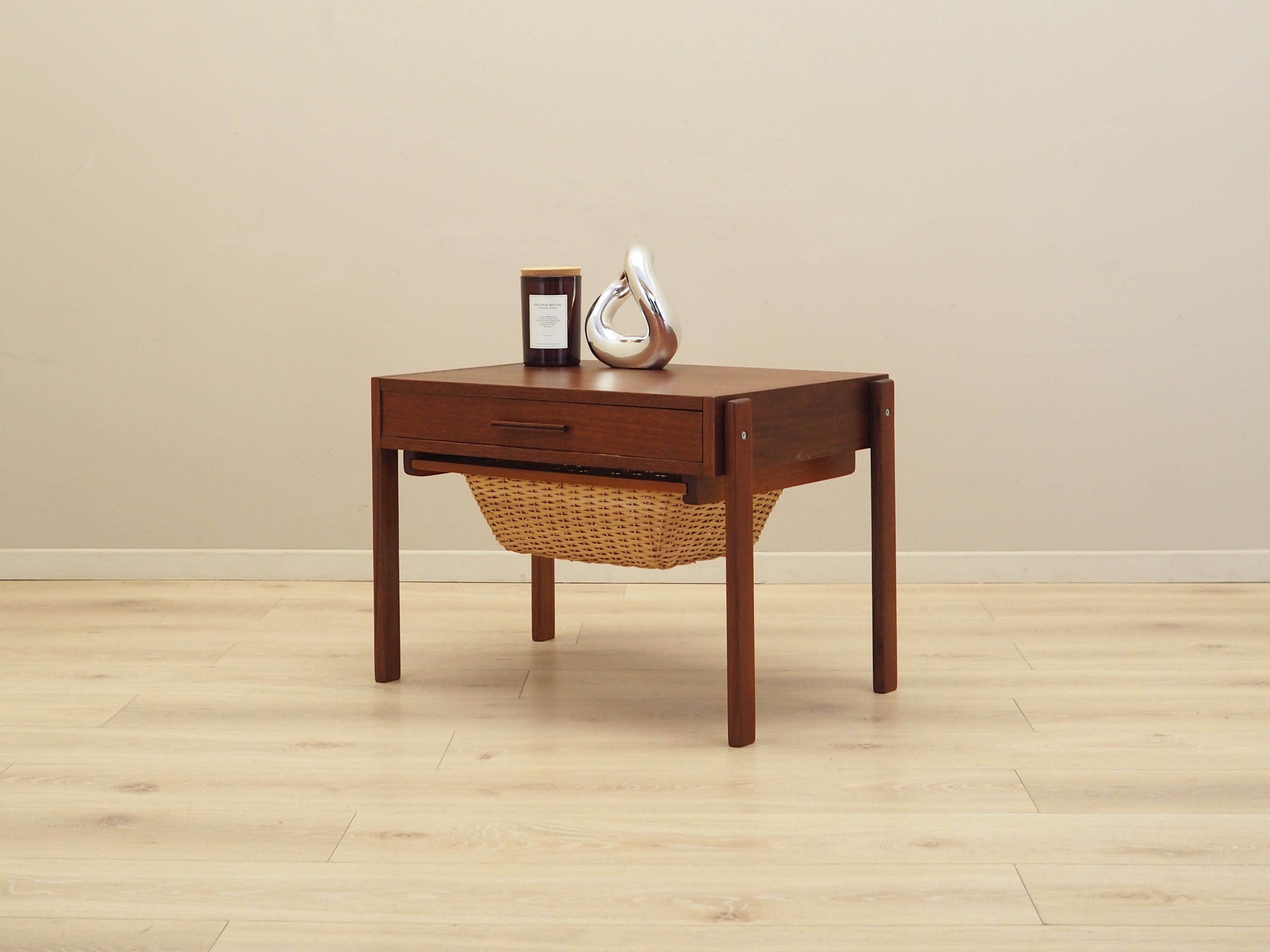 Teak_Coffee_Table,_Danish_Design,_1970s,_Denmark
