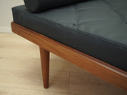 Teak_Daybed,_Danish_Design,_1970s,_Denmark