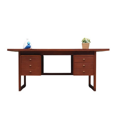 Teak_desk,_Danish_design,_1970s,_production:_Denmark