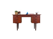 Teak_desk,_Danish_design,_1970s,_production:_Denmark