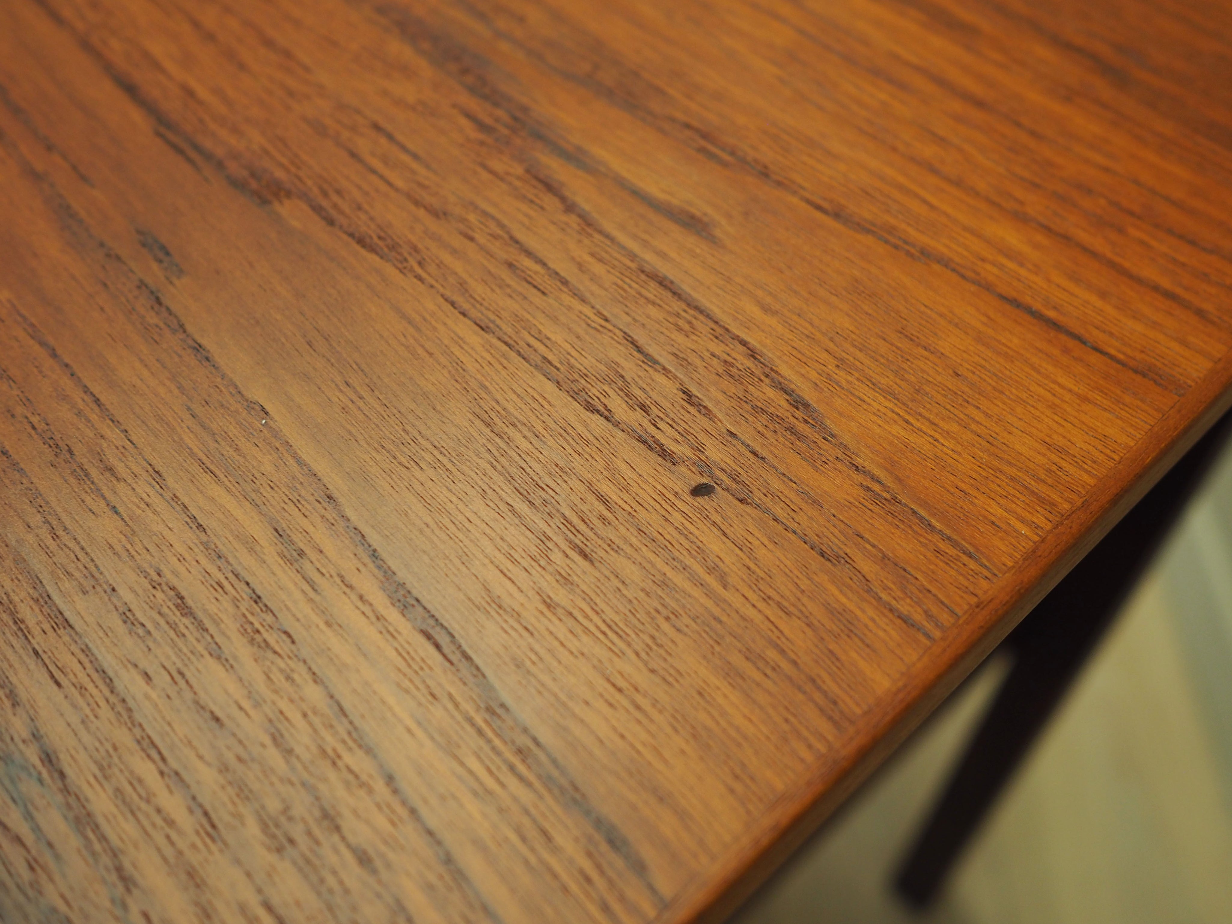 Teak_Desk,_Veneer,_1970s,_Denmark