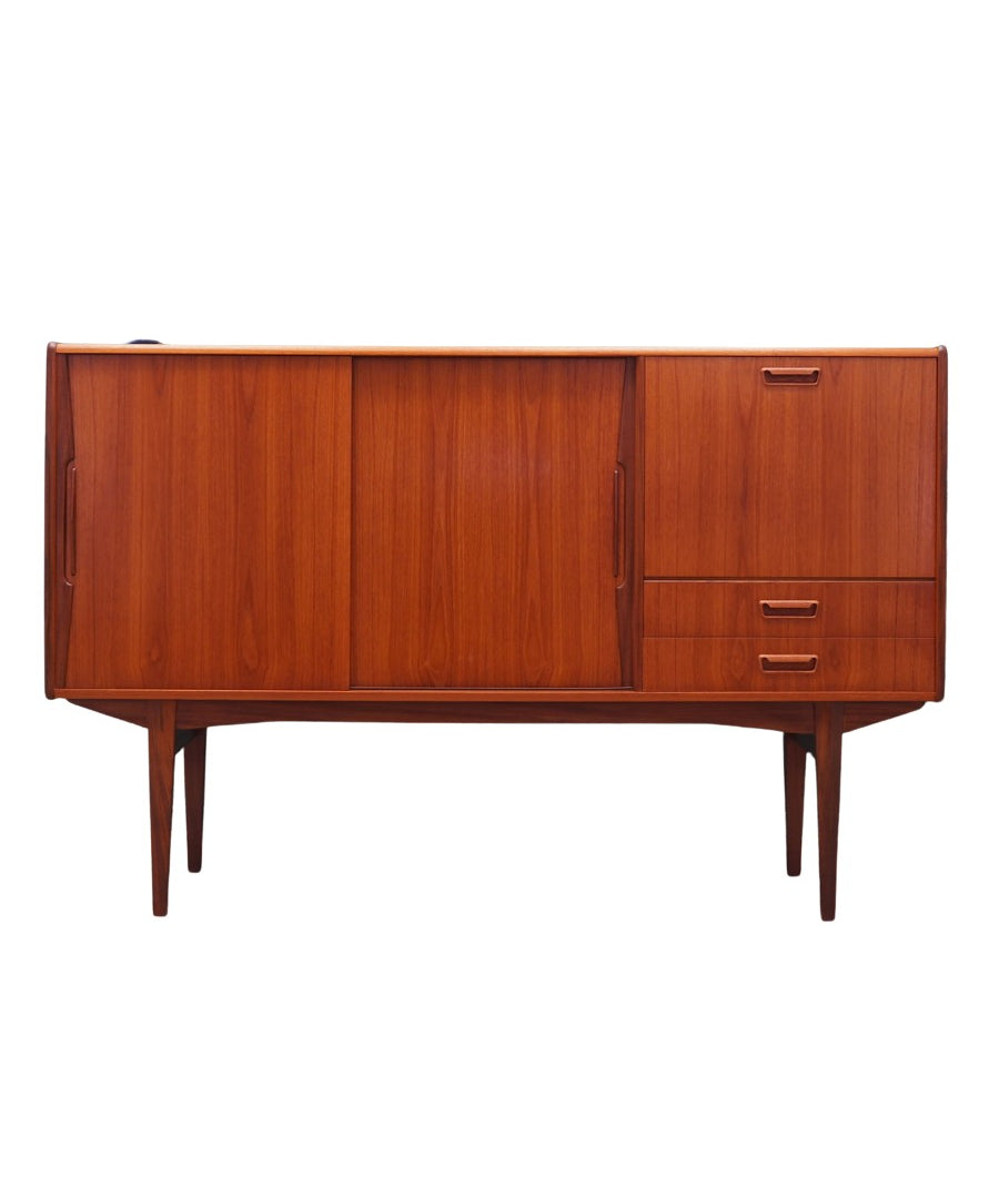 Teak_highboard,_Danish_design,_1960s,_production:_Denmark