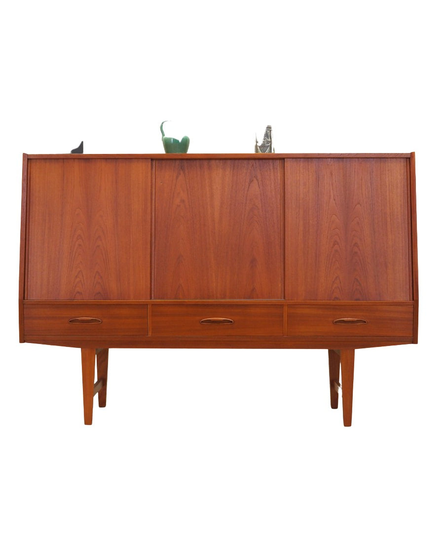 Teak_highboard,_Danish_design,_1960s,_production:_Denmark