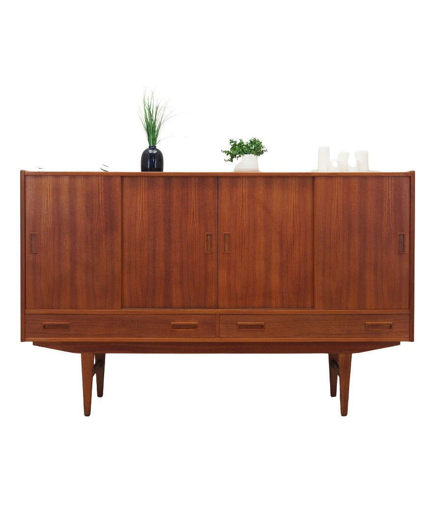 Teak_highboard,_Danish_design,_1970s,_manufactured_by_Børge_Dam