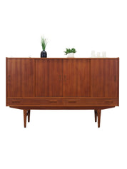 Teak_highboard,_Danish_design,_1970s,_manufactured_by_Børge_Dam