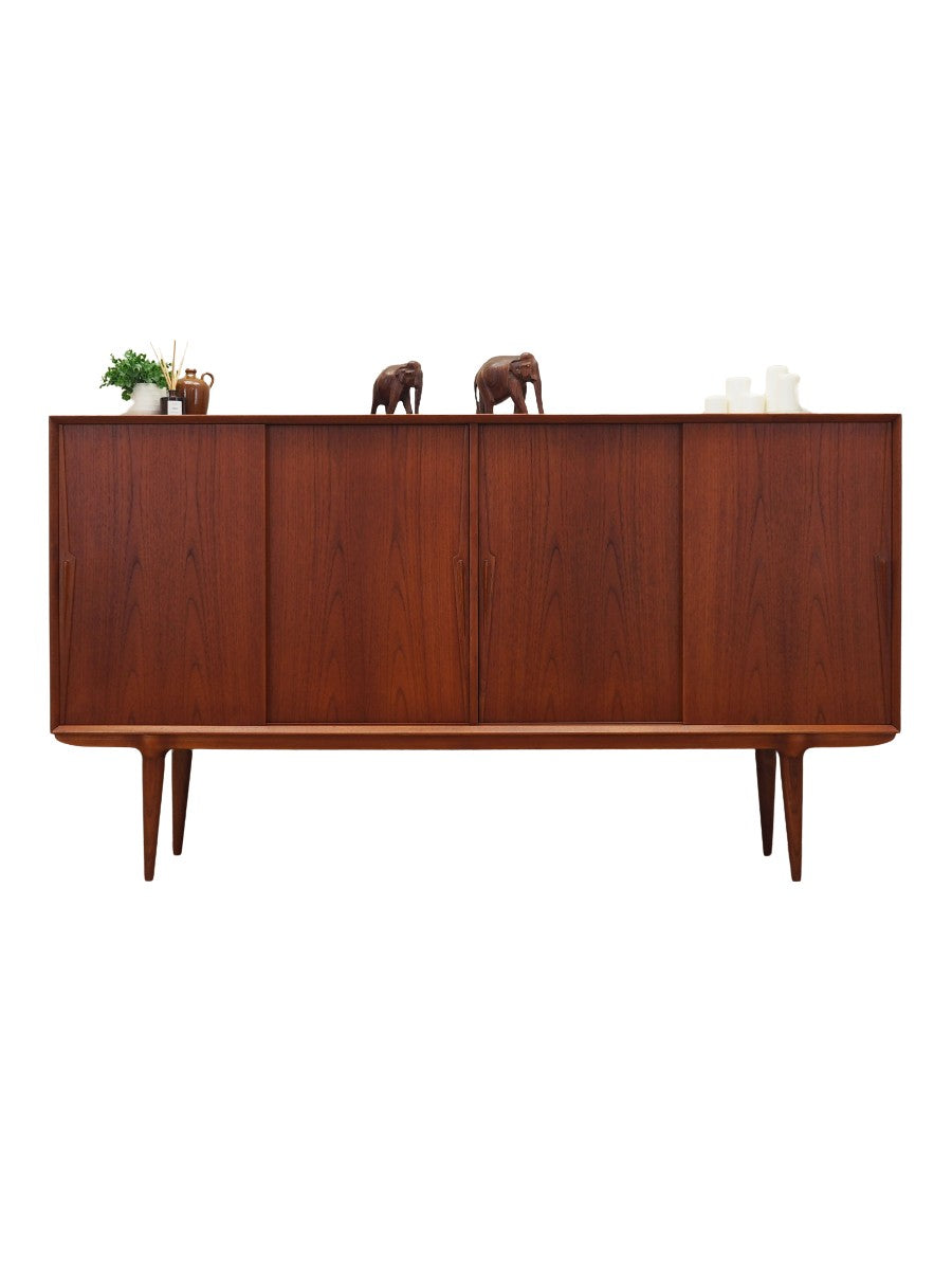 Teak_highboard,_Danish_design,_1970s,_manufactured_by_Omann_Jun