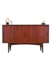 Teak_highboard,_Danish_design,_1970s,_production:_Denmark