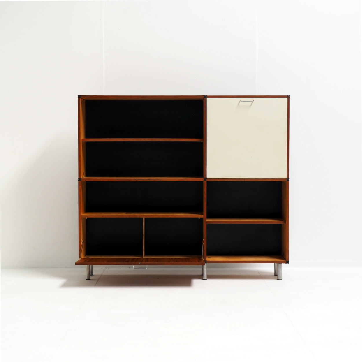 Cees_Braakman_Made_to_Measure_Cabinet_for_Pastoe_in_Teak_with_Black_and_Off-White_Details,_Netherlands,_Mid-Century_Modern