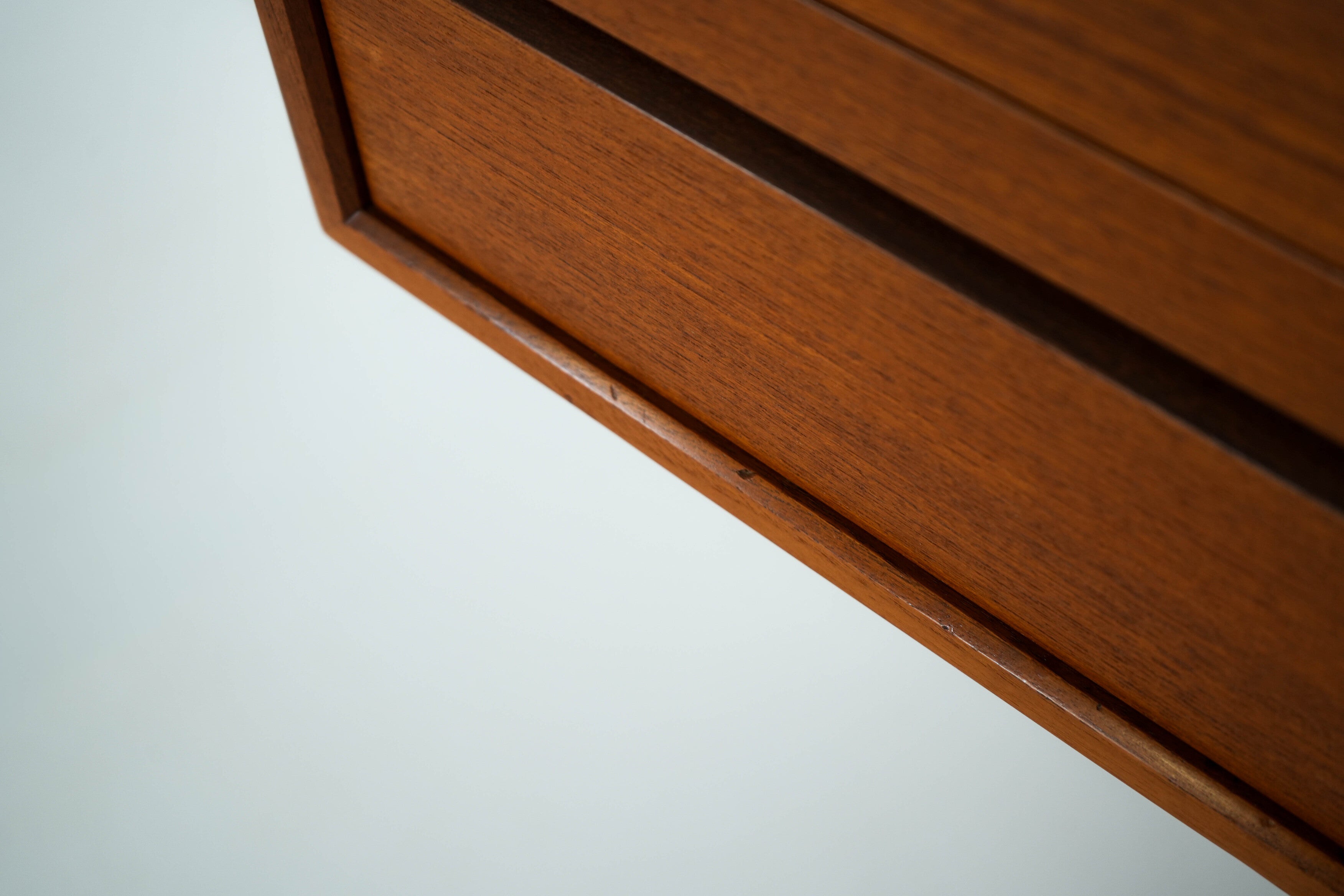 Teak_Modular_Shelving_Unit,_Poul_Cadovius,_Teak_Veneer,_1960s,_Denmark