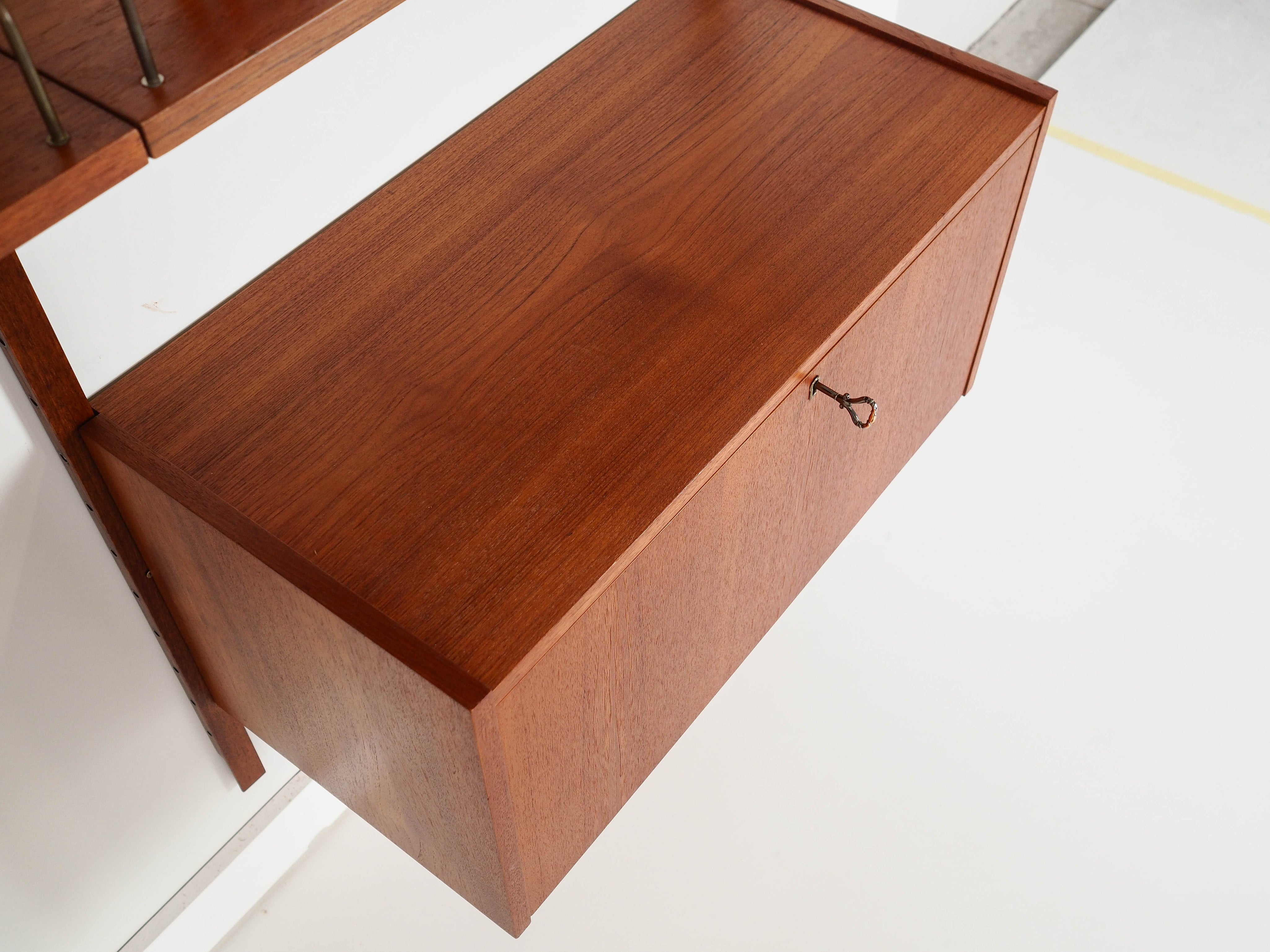 Teak_Shelving_Unit,_Danish_Design,_Teak_Wood,_1960s,_Denmark