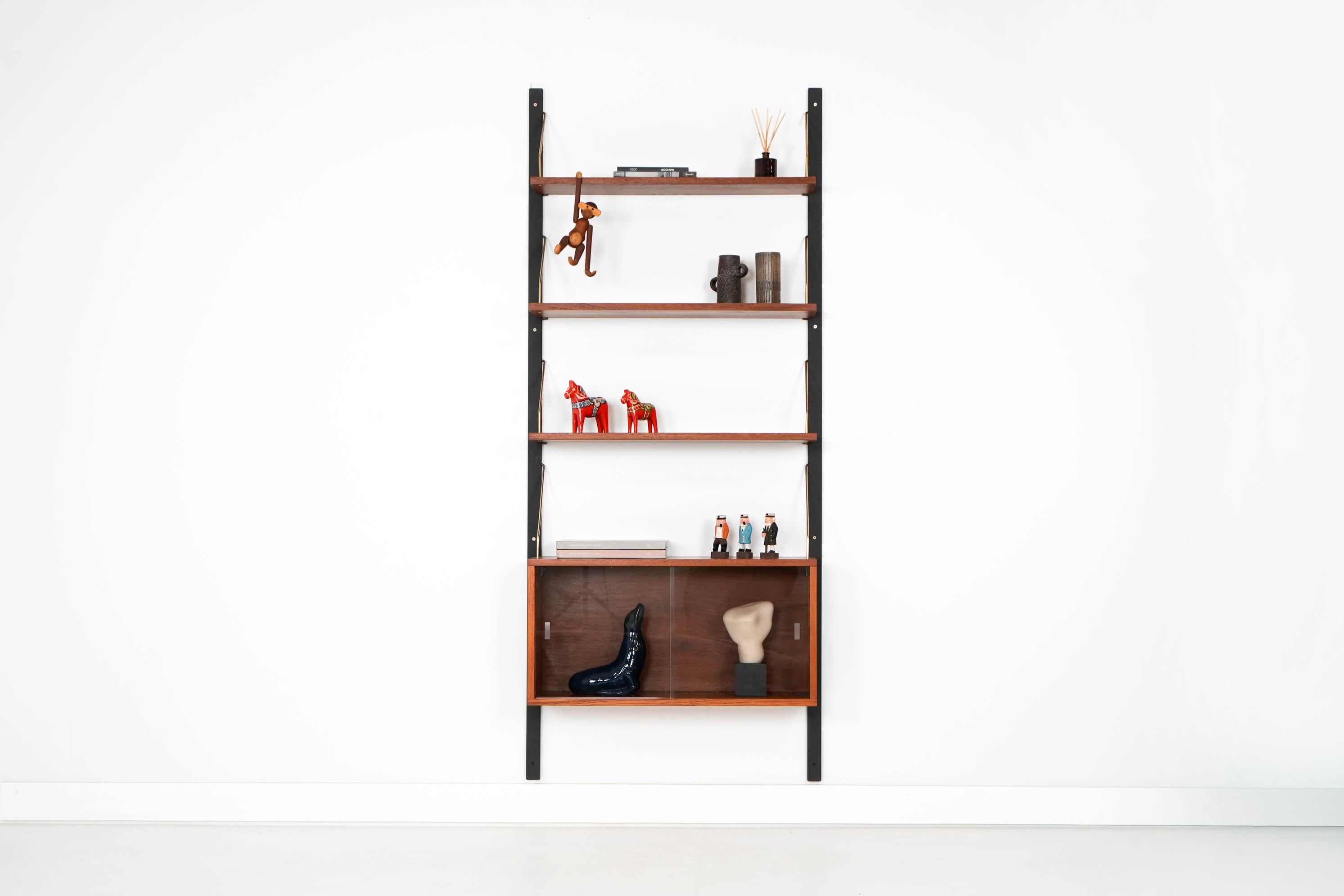 Danish_Teak_Shelving_Unit_with_Cabinet_Storage,_1960s,_Denmark