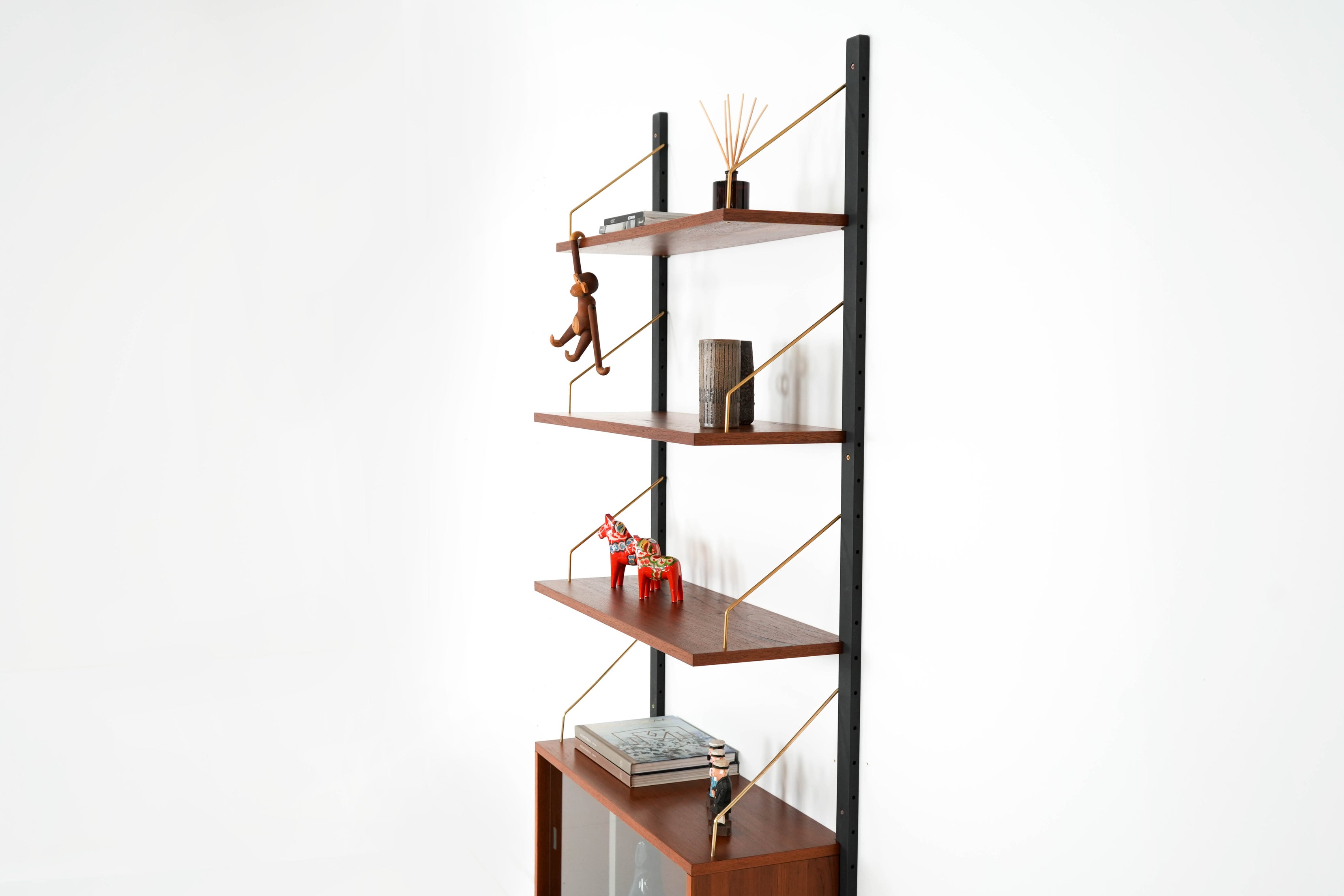 Danish_Teak_Shelving_Unit_with_Cabinet_Storage,_1960s,_Denmark