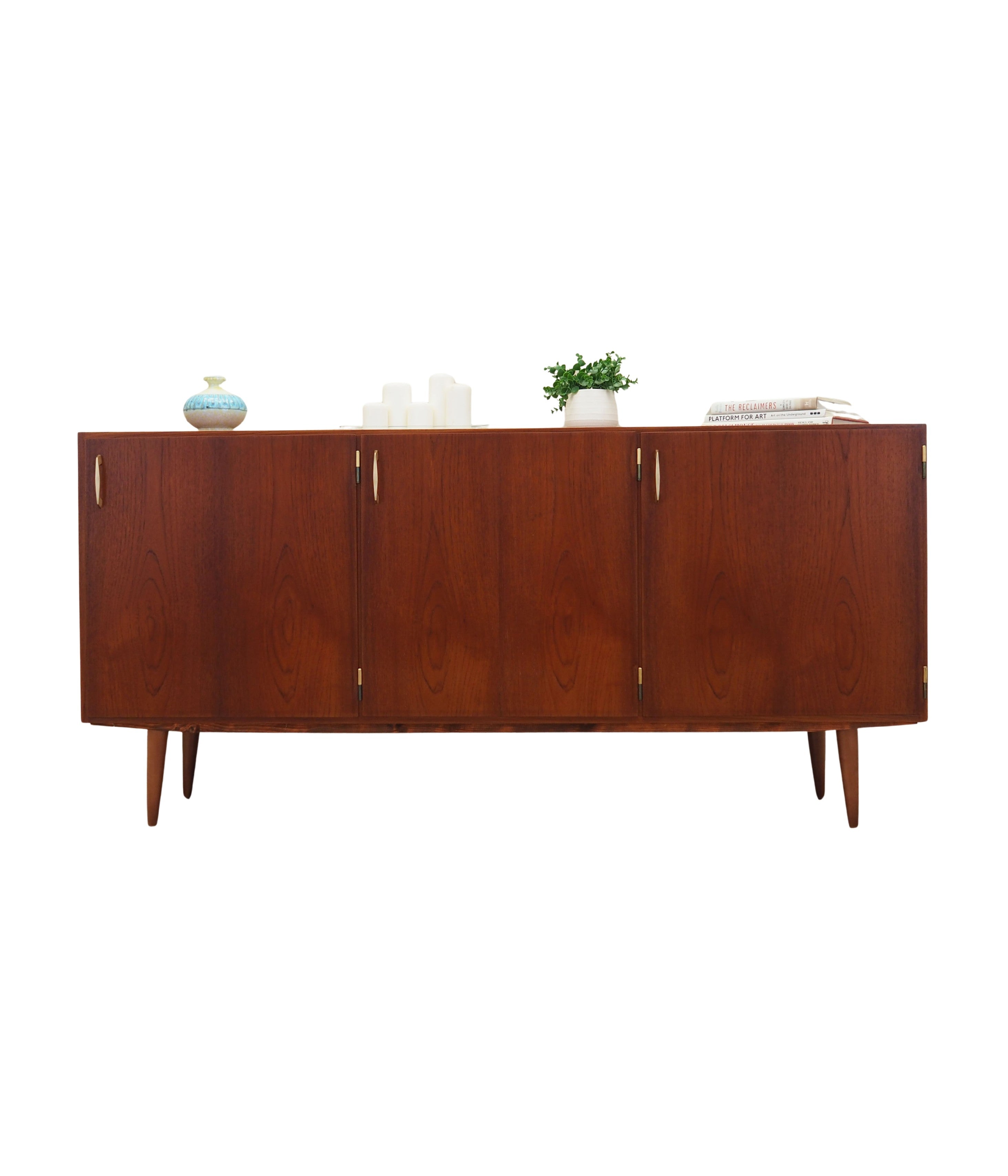 Teak_sideboard,_Danish_design,_1960s,_production:_Denmark