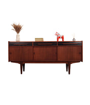 Teak_sideboard,_Danish_design,_1970s,_production:_Denmark