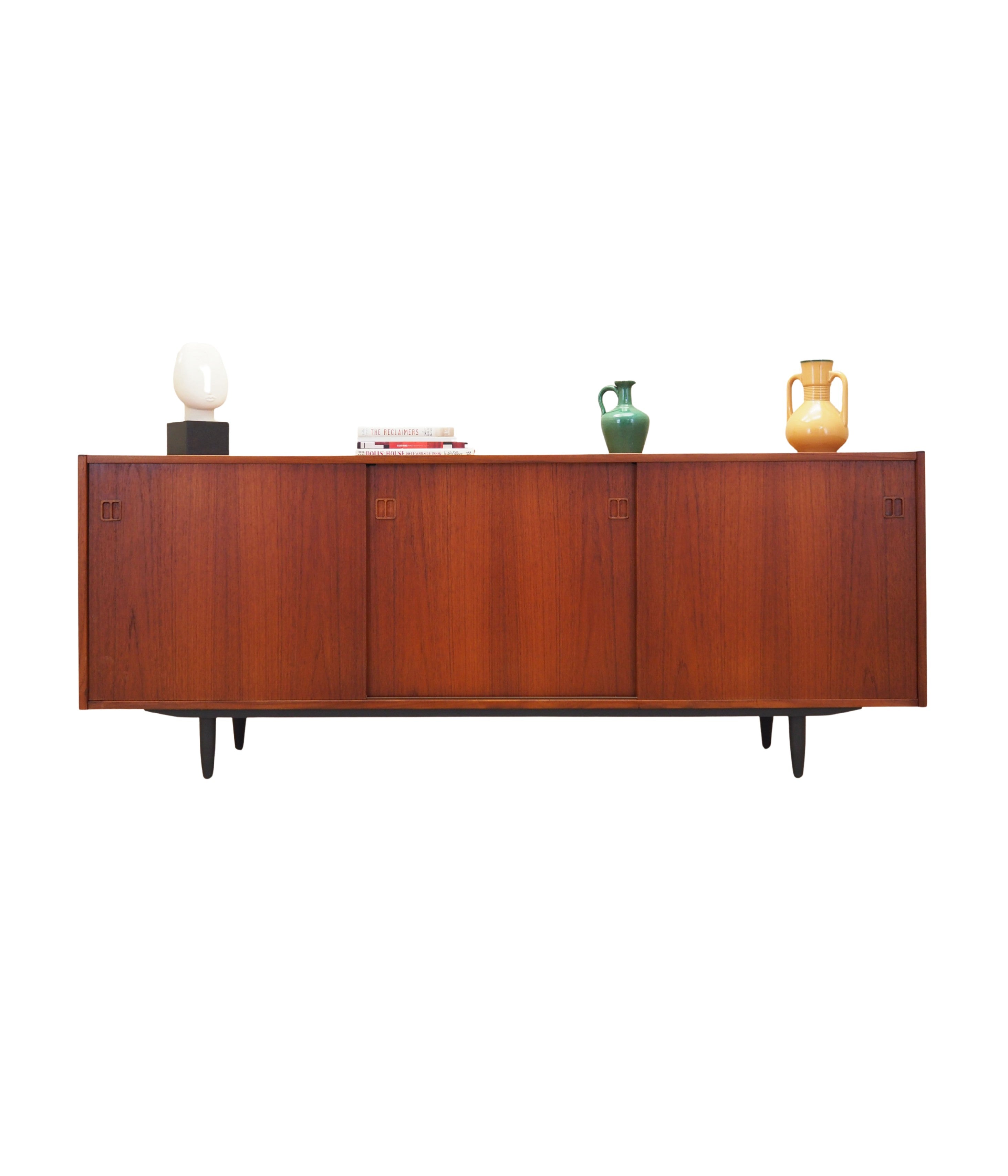 Teak_sideboard,_Danish_design,_1970s,_production:_Denmark