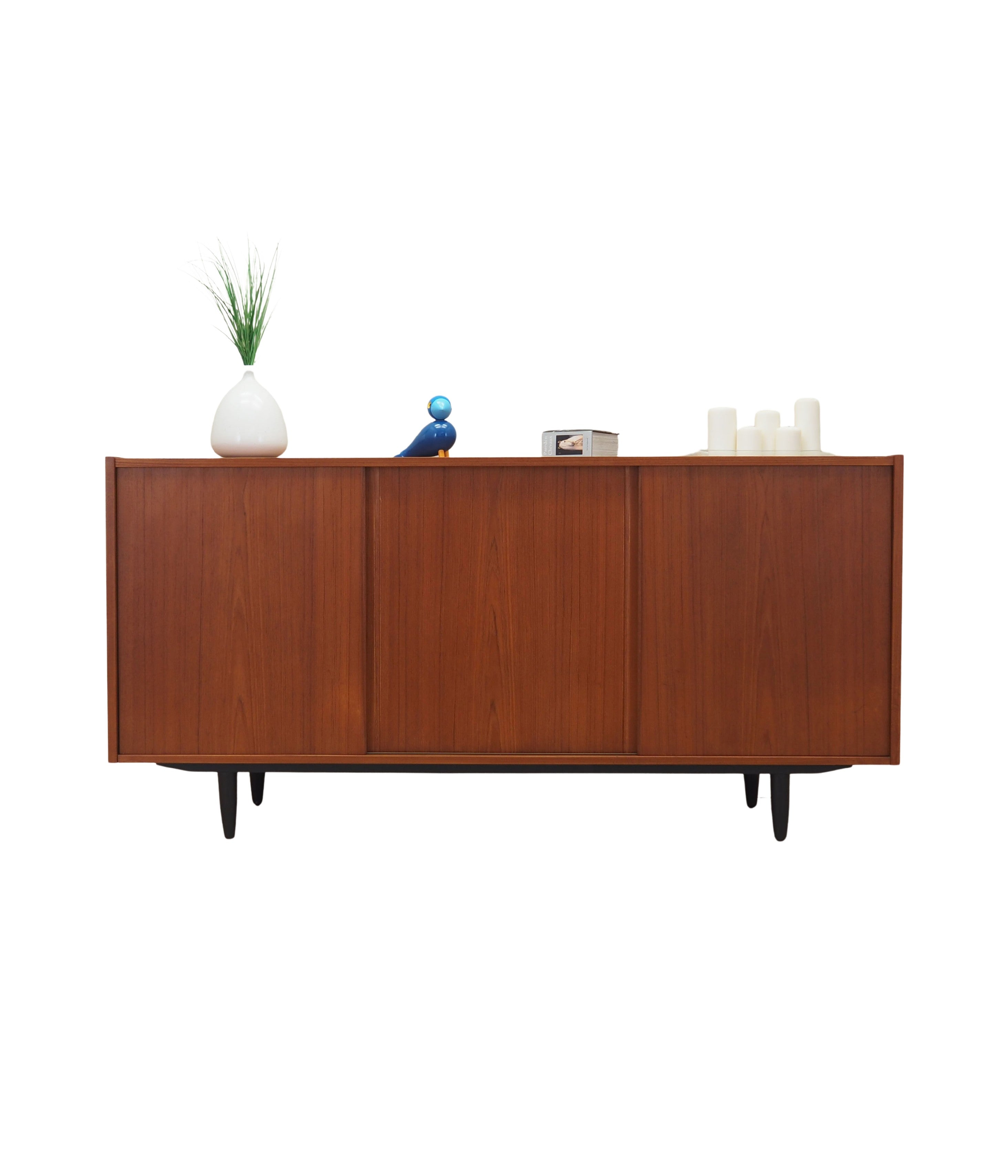 Teak_sideboard,_Danish_design,_1970s,_production:_Denmark