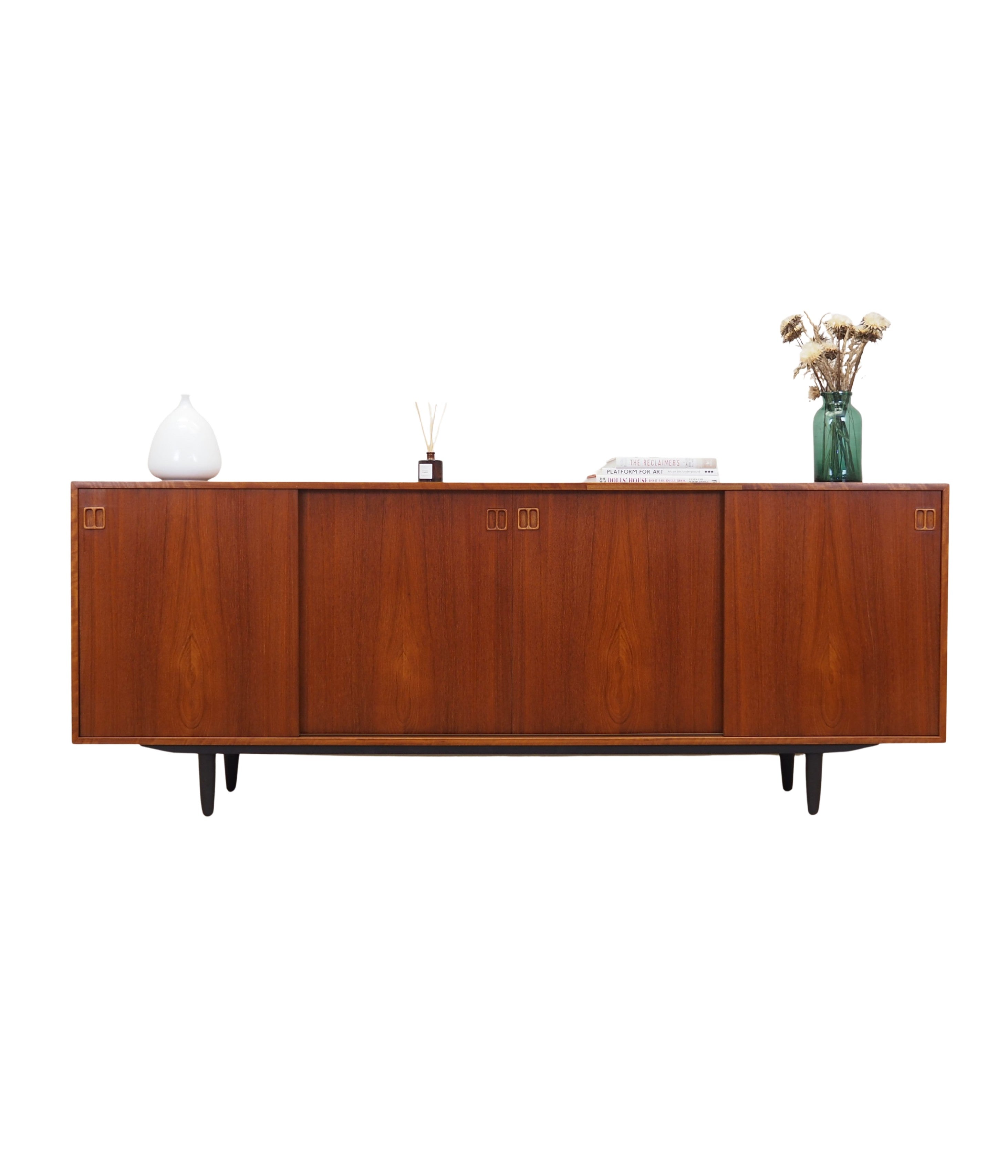 Teak_sideboard,_Danish_design,_1970s,_production:_Denmark