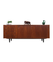 Teak_sideboard,_Danish_design,_1970s,_production:_Denmark