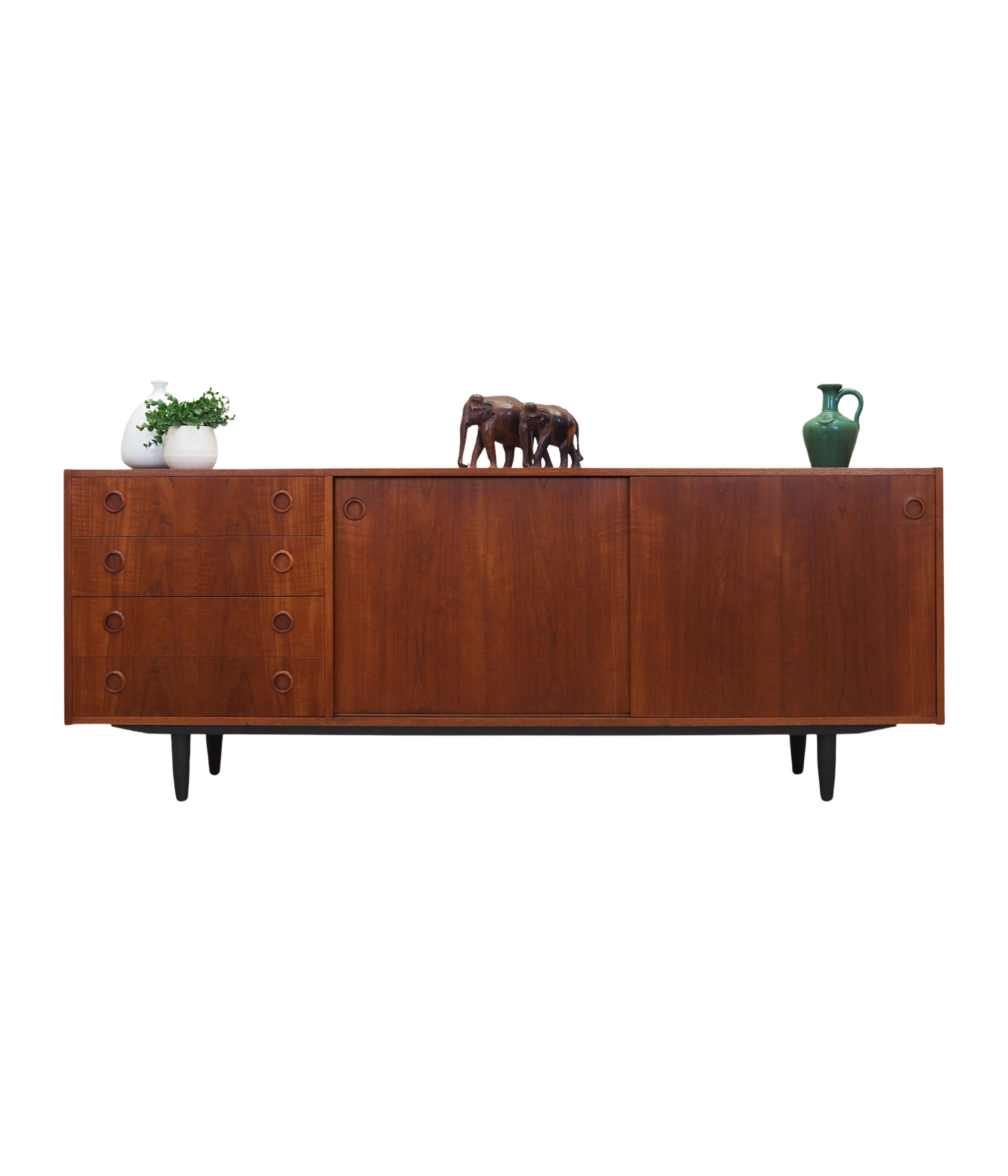 Teak_sideboard,_Danish_design,_1970s,_production:_Denmark