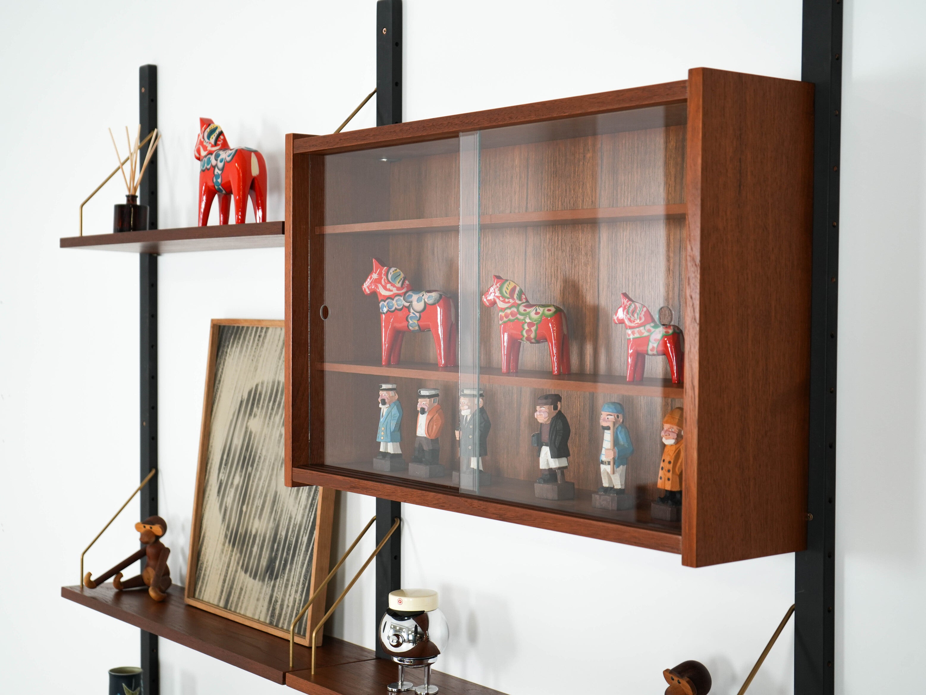 Teak_Wall_Unit,_Randers_Møbelfabrik_PS_System,_Teak_Veneer,_1960s,_Denmark