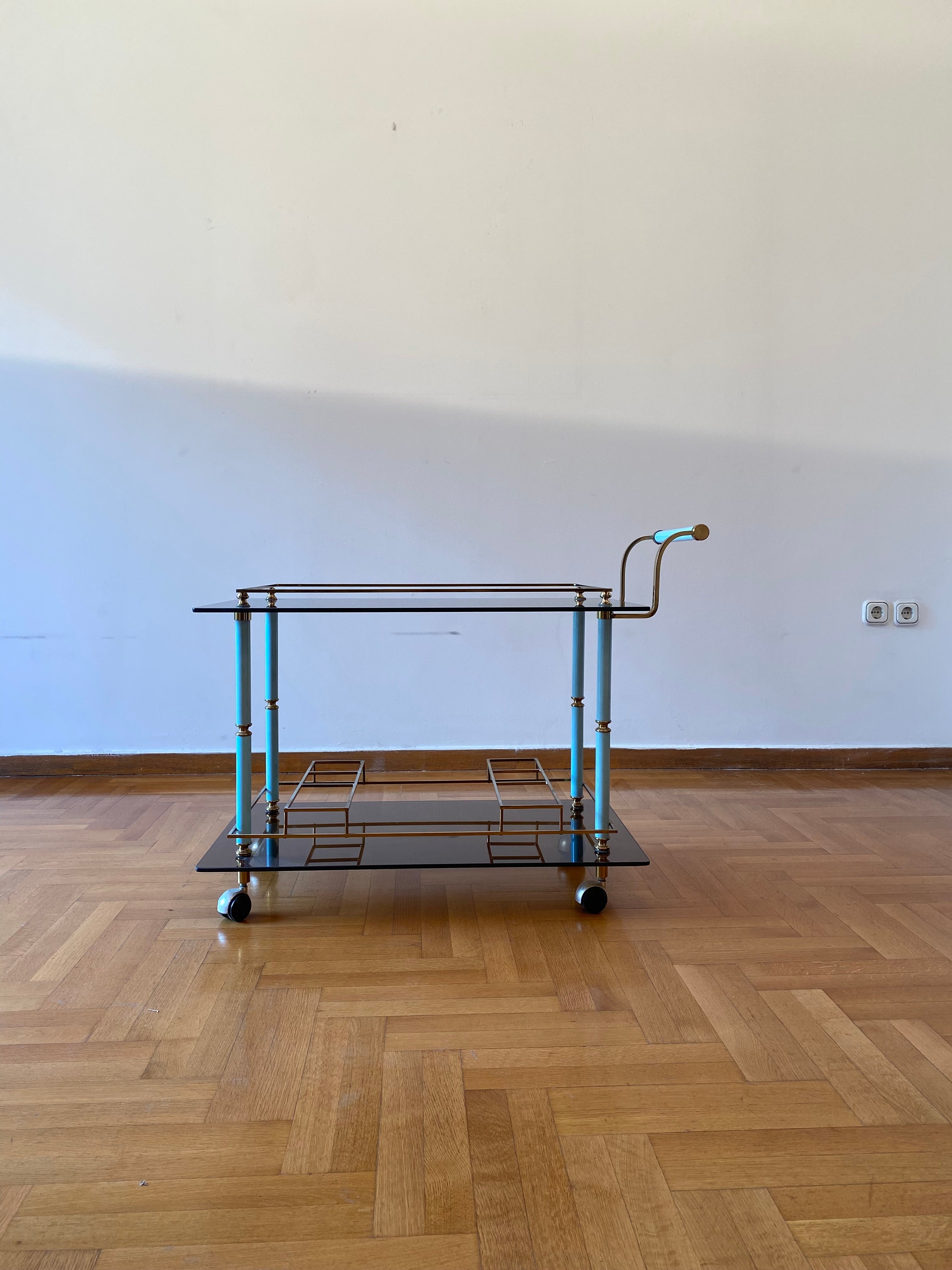 Mid-Century_Brass_Drinks_Trolley_with_Glass_Shelves,_1960s