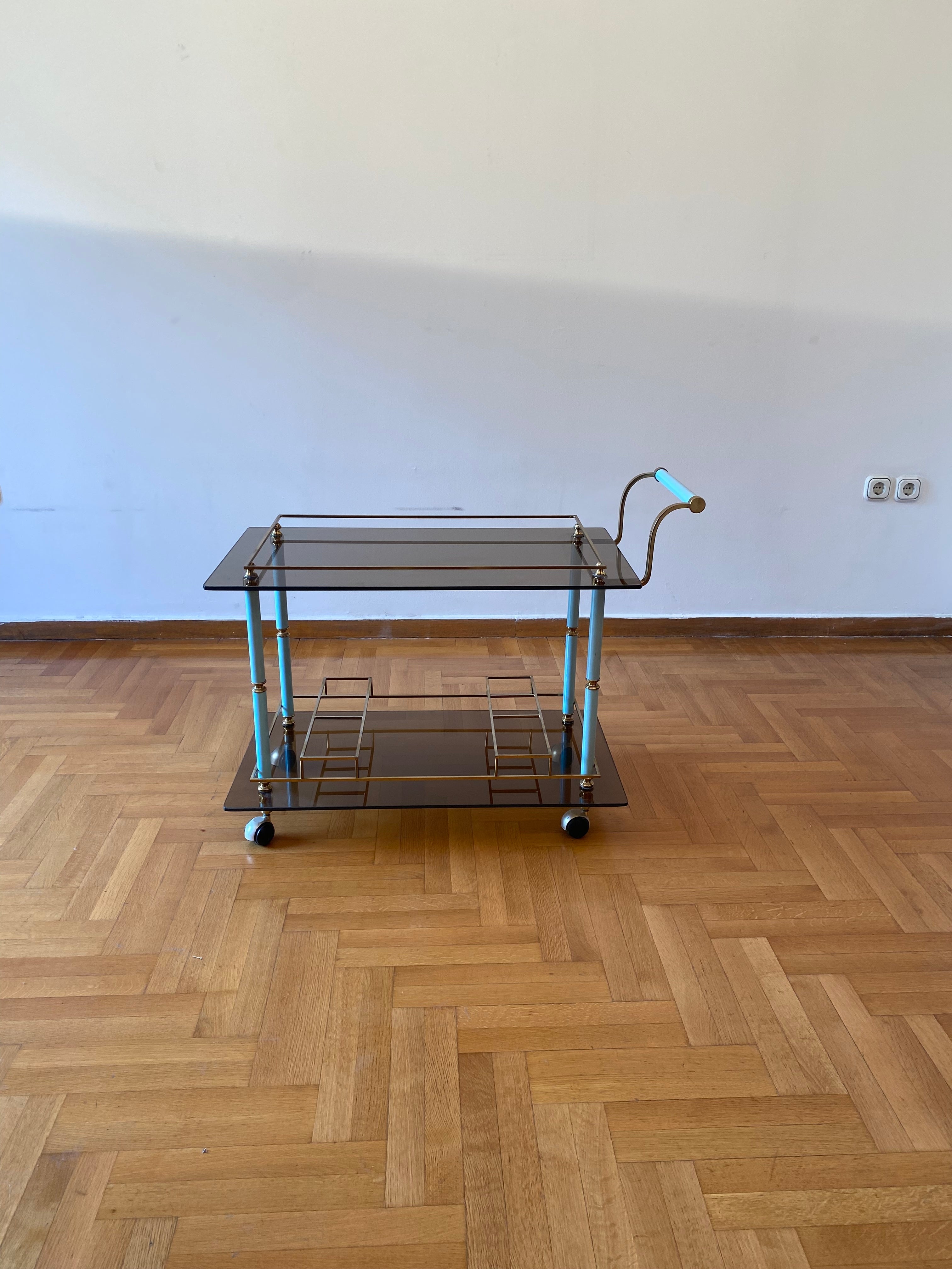 Mid-Century_Brass_Drinks_Trolley_with_Glass_Shelves,_1960s
