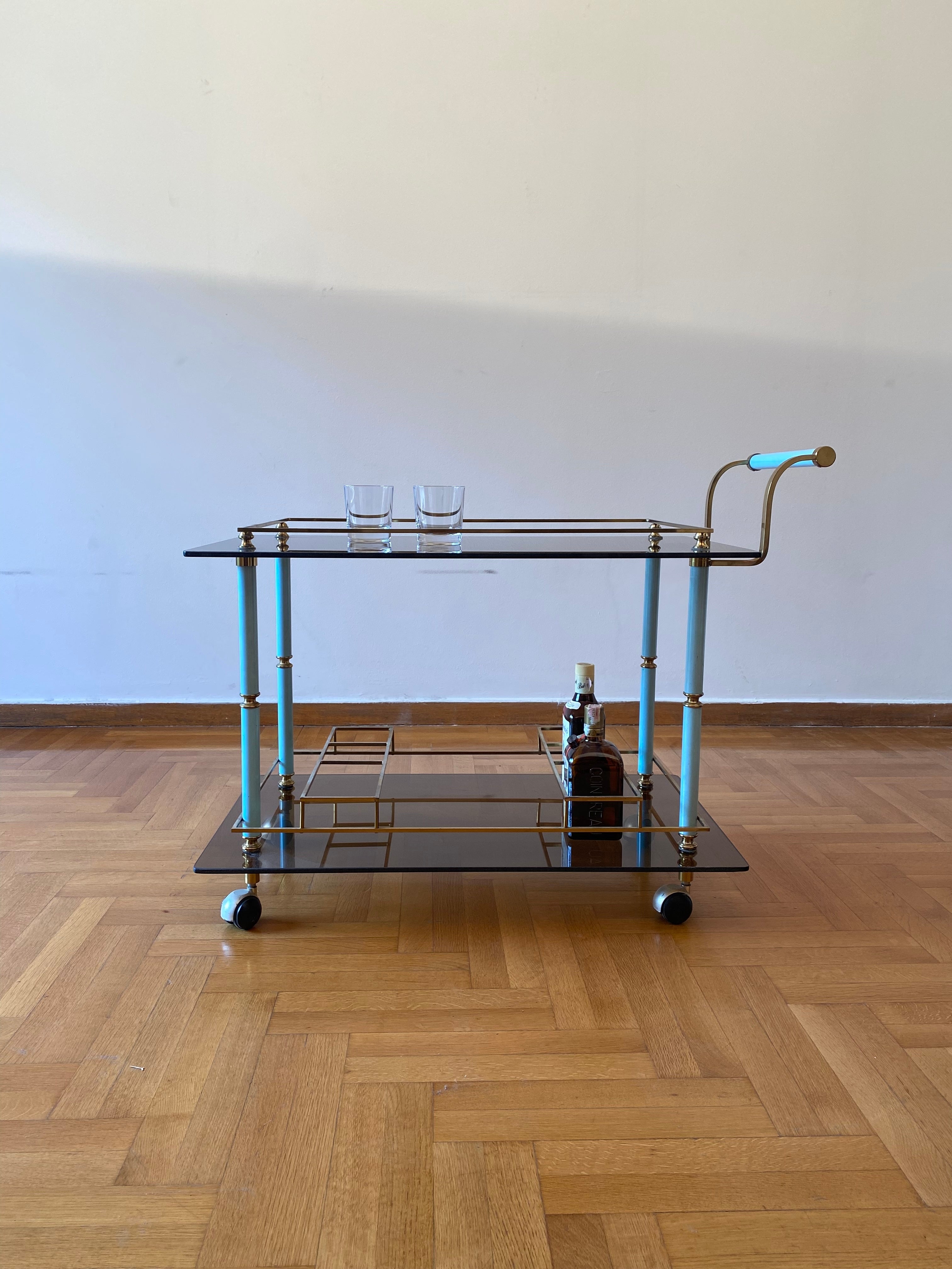 Mid-Century_Brass_Drinks_Trolley_with_Glass_Shelves,_1960s
