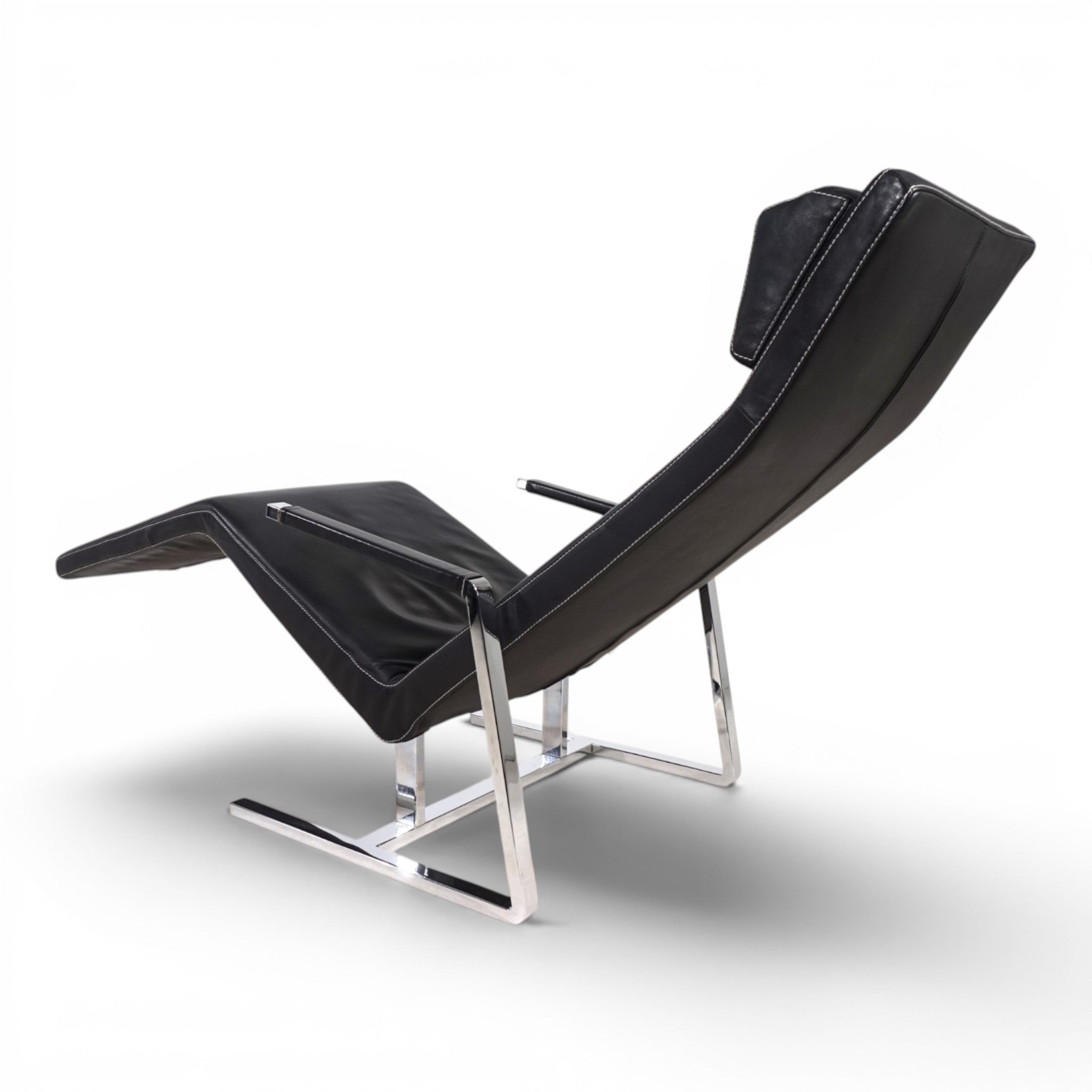 MaRe_Lounge_Chair_by_Christophe_Marchand_for_Team_by_Wellis,_Black_Leather_Reclining_Chaise_Lounge,_Red_Dot_Design_Award